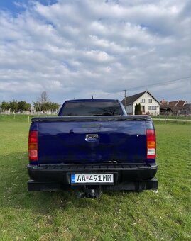 Toyota Hilux - 6