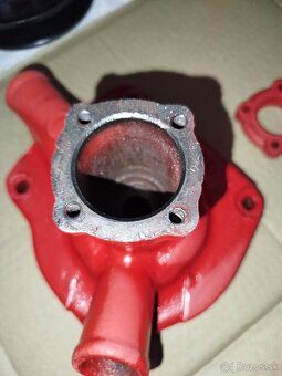 Vodné čerpadlo Zetor 25 - 6