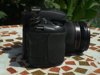 FujiFilm Finepix HS20 EXR- všestranný ultrazoom - 6