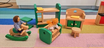 Dreveny domcek s vybavenim pre babiky - 6