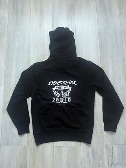 Predám mikiny a trička - 6