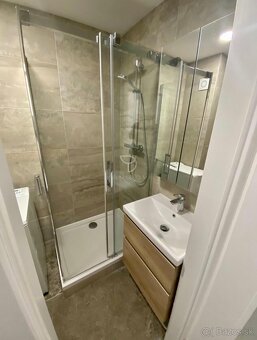 S L A T I N S K Á | 2 izbový byt s pivničnou kobkou, 53 m² | - 6