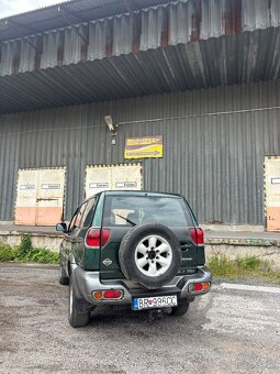 Nissan Terrano 2.7 TDi 92kw 4x4 - 6