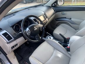 Mitsubishi Outlander 2.4 MIVEC CVT Intense Plus 4WD - 6