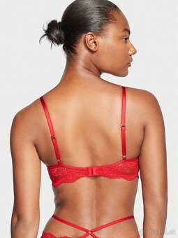 Victoria’s Secret čipkovana push-up podprsenka 75A - 6
