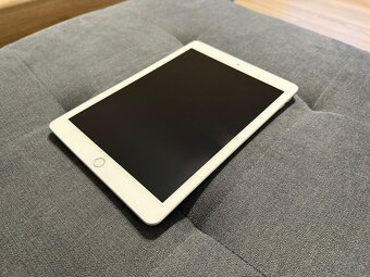 iPad 6.gen, 32GB Silver - 6