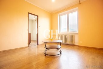 REZERVOVANÉ - Kompletná rekonštrukcia - 2-izbový byt s loggi - 6