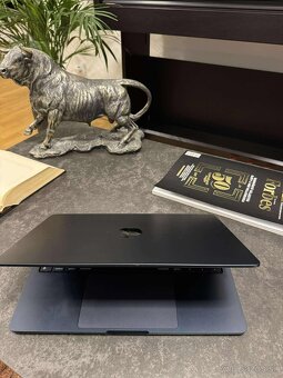 Apple Macbook Air 13 - M2 chip - 6