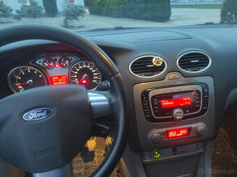 Ford Focus 2.0 LPG + Benzín - 6