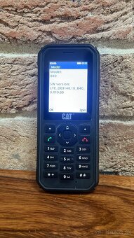 CAT B40 odolný telefón - 6