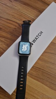 Iphone 15 black, apple watch SE - 6