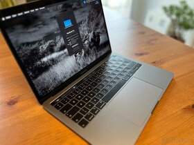 MacBook Pro 13 Space Gray 2019 - 6