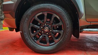 Predám Toyota Hilux 2,8D - 6