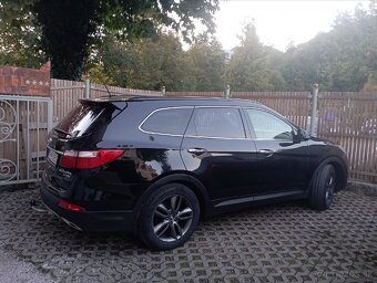 Hyundai Santa fe Grand - 6