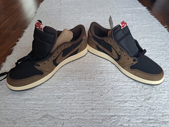 Predám tenisky Nike Air Jordan 1 travis scott - 6