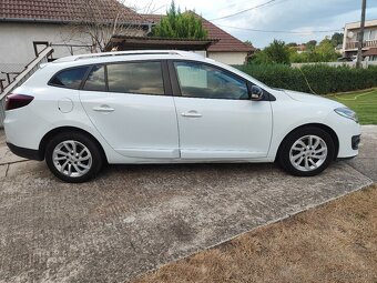 Renault Megane GrandTour 3 - 6