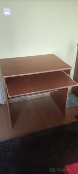 Písací stôl a otáčacia kancelárska stolicka - 6