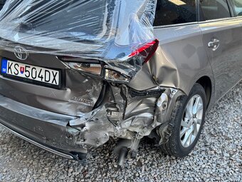 Toyota Auris Touring Sport 1.6 VVT 2016 POJAZDNÉ - 6