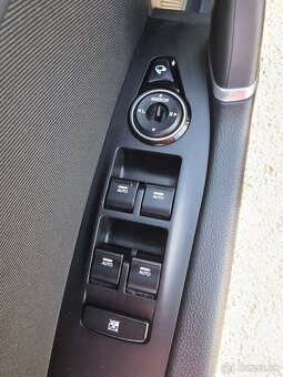 Hyundai i40 CW 1.7 CRDi HP Business A/T za 9.990 € - 6