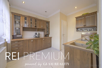 Priestranný rodinný dom s krásnou záhradou v obci Edelstal,  - 6