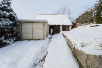 Rodinný dom s veľkým pozemkom vo Valaskej Dubovej - 6