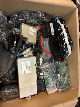 BMW 7 F01 NÁHRADNÉ DIELY - 6