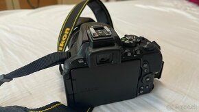 Predám zrkadlovku Nikon D5600 s príslušenstvom - 6