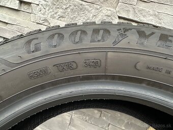 205/60 R16 92H zimné GOODYEAR - 6
