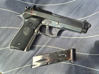 WE airsoft pištoľ GBB BERETTAm92 v.2 LEDBox Green Gas Silver - 6