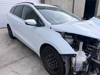 Predám náhradné diely na KIA Ceed 2014 1,6crdi-94kw - 6