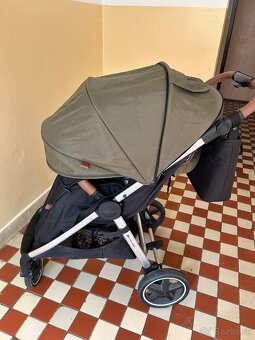 Petite&Mars Royal športový kočiar - 6