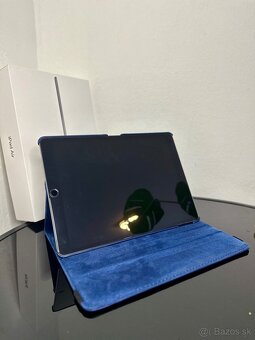 Apple iPad Air 3. generácie (256 GB, Wi-Fi + Cellular) - 6