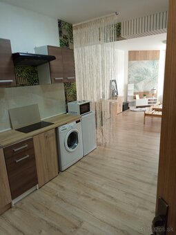 1-izbový byt v centre Žiliny,s parkovaním ,prenájom. - 6