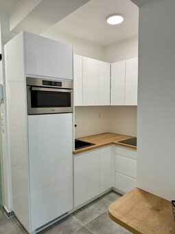 1-izbový byt s balkónom a garážovým státím, Poprad-Veľká - 6