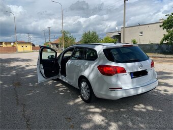 Opel Astra Sport Tourer ST 1.6 CDTI - 6