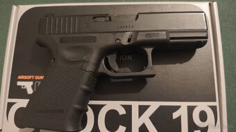 Glock 19 Gen 4 Airsoft - 6