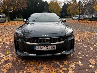KIA Stinger GT 3.3 benzín 270kw 4x4 - 6