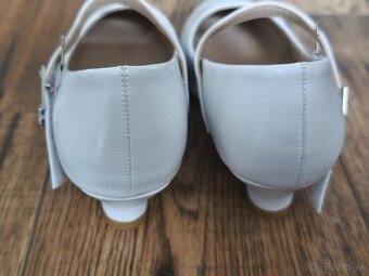 Spoločenské topánky pre dievčatko veľ 33 - 6