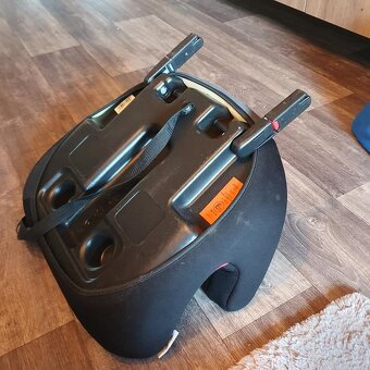 2KS Isofix podsedák - More Base Fix 23 - 6