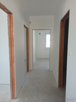 Útulný 4 izbový rodinný dom - 6