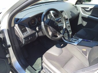 Volvo XC60 4x4 D3 automat RV 2011 - - 6
