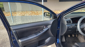 Toyota Corolla E12J rok 2004 - 6