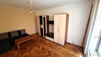 EXKLUZÍVNY PREDAJ- čiastočne prerobený 1 izb.byt s balkónom - 6