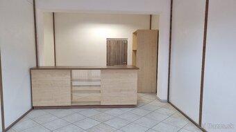 Obchodné priestory pešia zóna Prievidza - 6