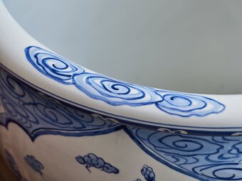 Čínský ručně malovaný porcelánový květináč – kobaltová modř, - 6