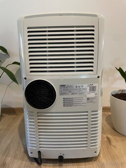 Mobilná klimatizácia DeLonghi PAC N82 ECO / do 80 m3 / 2400 - 6