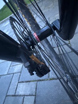 Commencal DH Supreme 2020 - 6