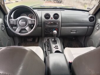Jeep Cherokee KJ - 6