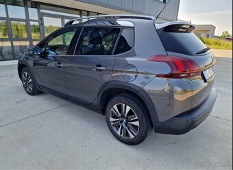 Peugeot 2008 1.2 PureTech 110 E6.2 Allure A/T - 6