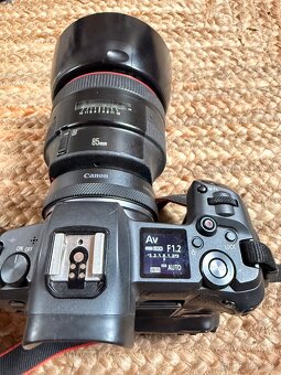 Canon EOS R + 85mm f1,2 1400€ spolu - 6
